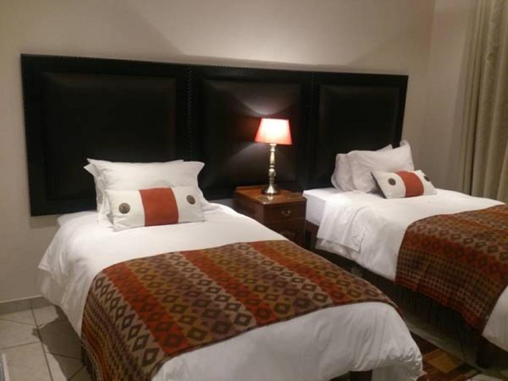 Magaliqua Guest House Noordheuwel Esterno foto