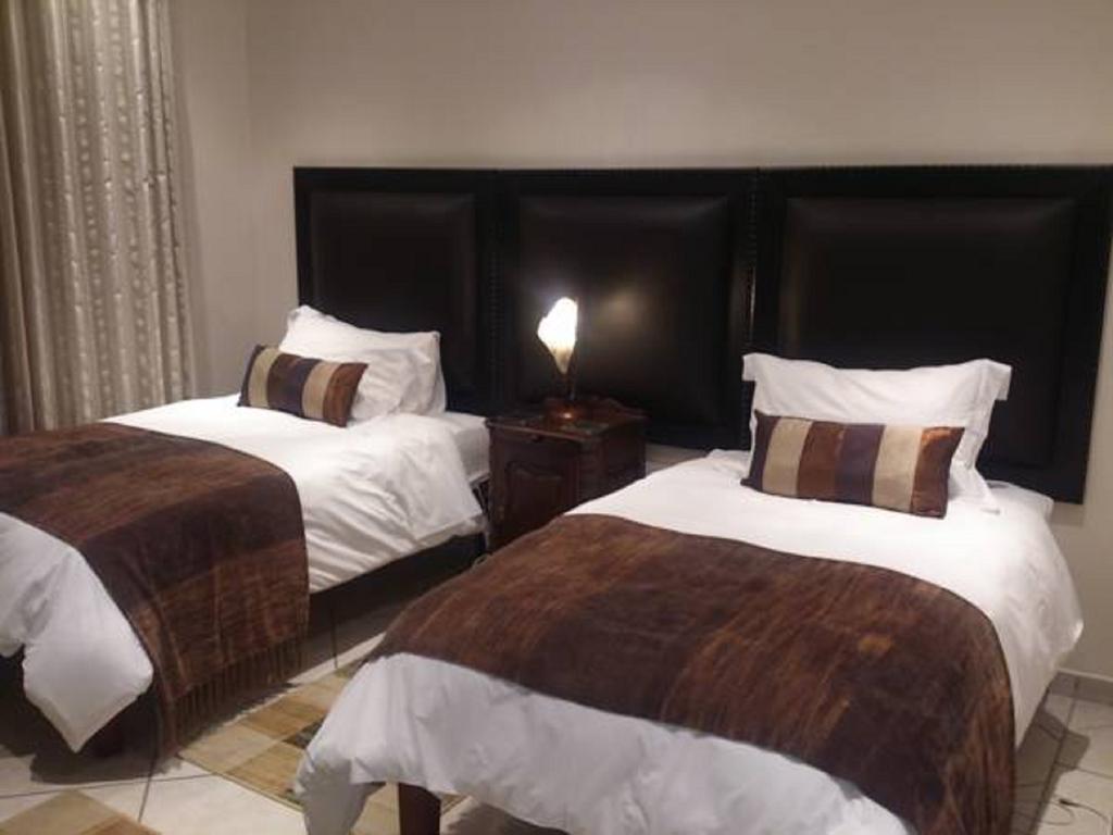 Magaliqua Guest House Noordheuwel Esterno foto